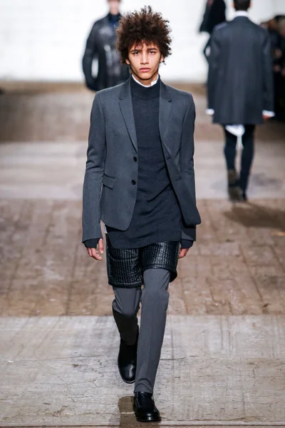 Look 23